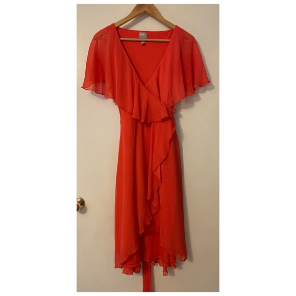 ASOS DESIGN cape back dipped hem midi dress - Picture 4 of 7